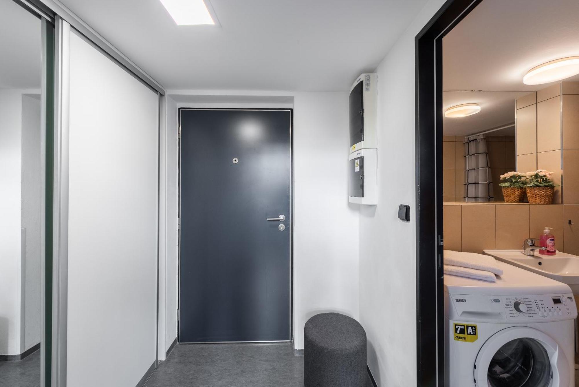 Apartments With Large Balcony, Parking Prague Prague