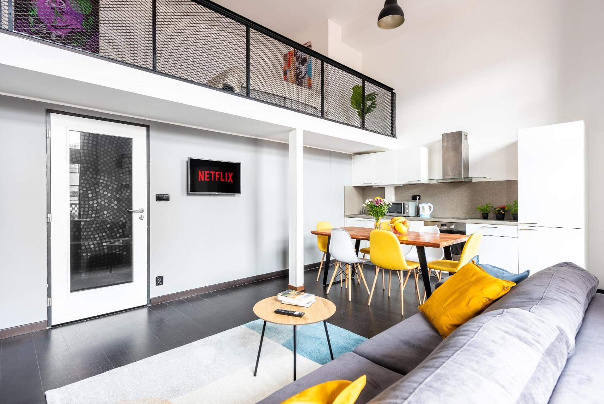 Apartmán Apartments With Large Balcony, Parking Prague