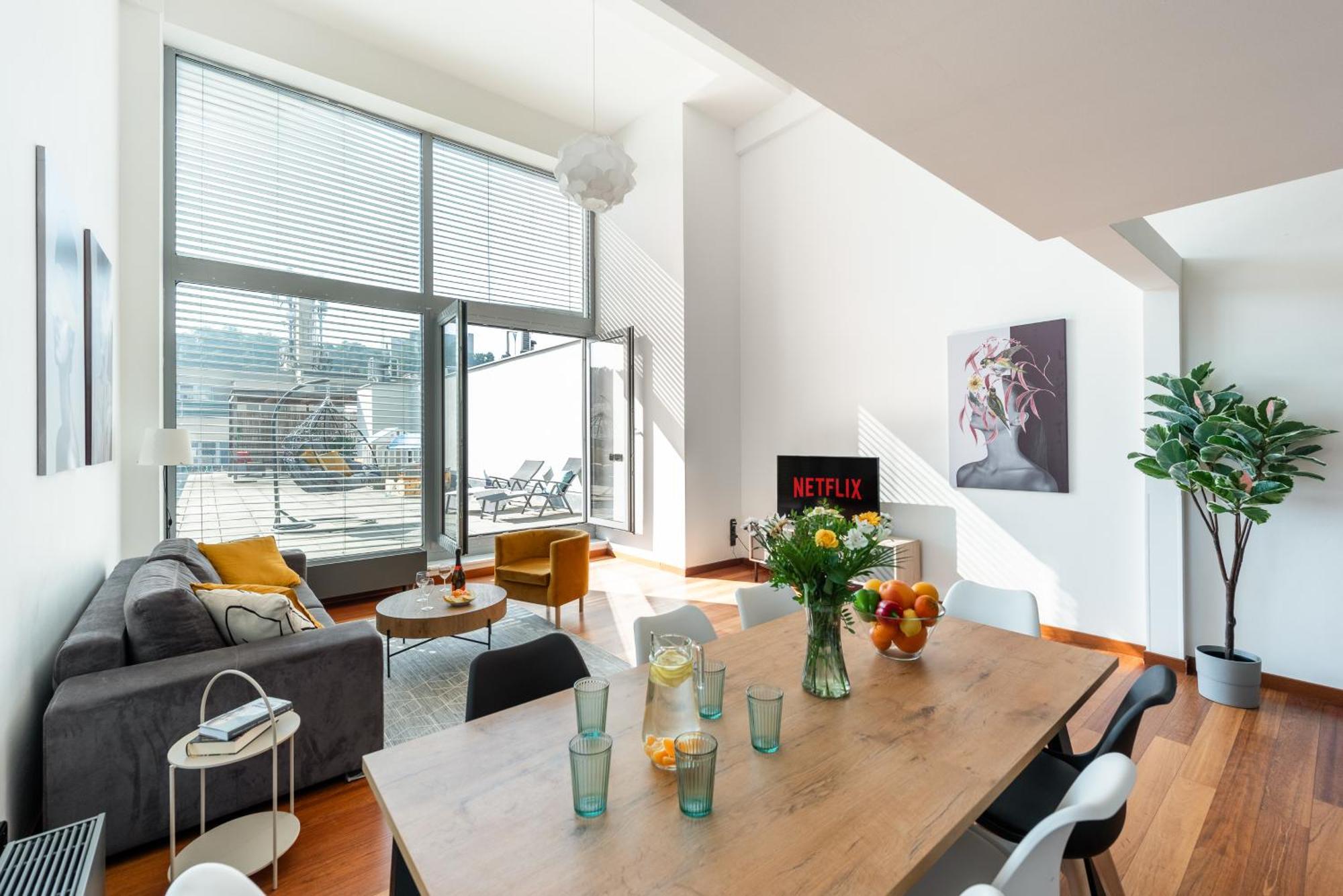 Apartmán Apartments With Large Balcony, Parking Prague