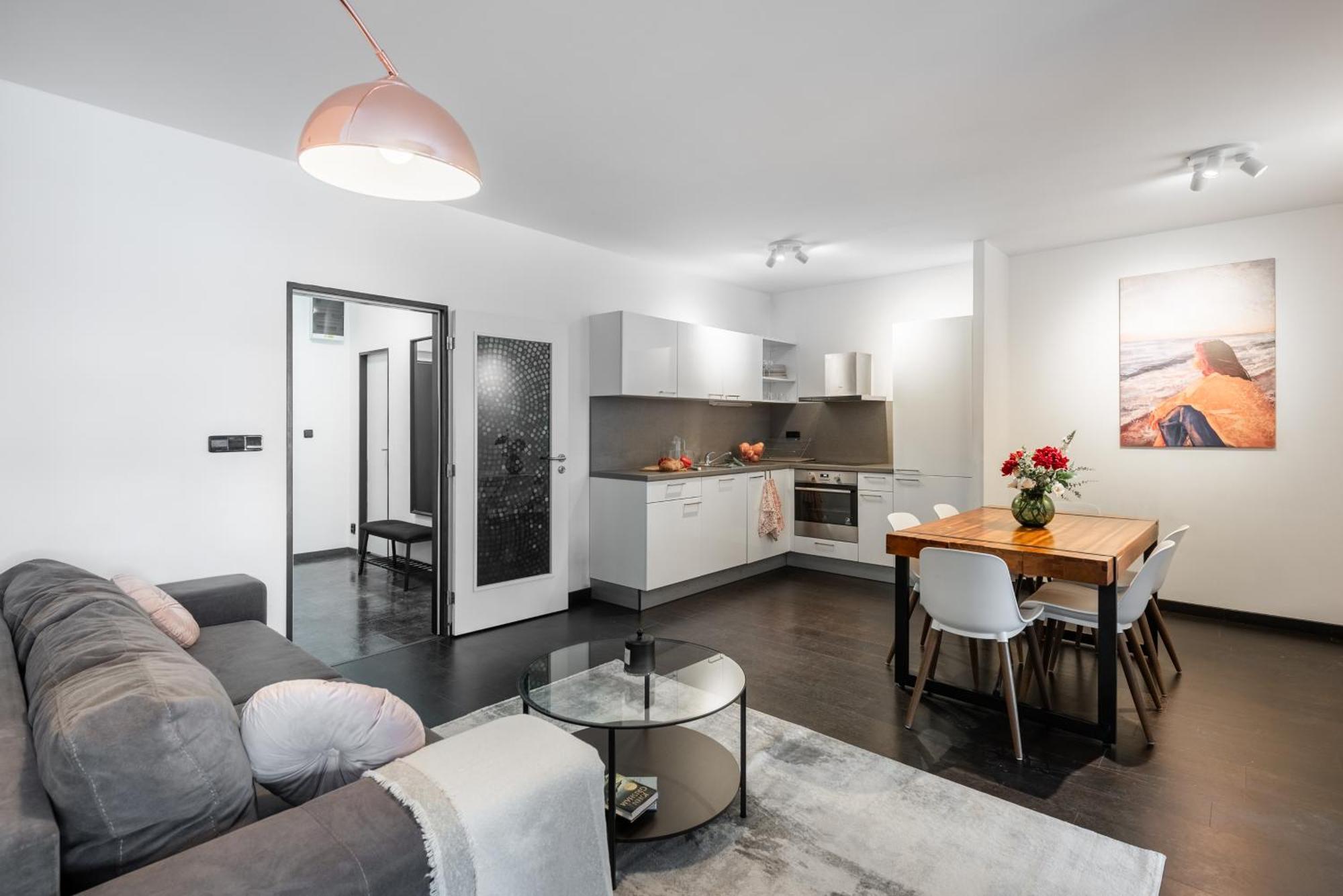 Apartments With Large Balcony, Parking Prague * Prague