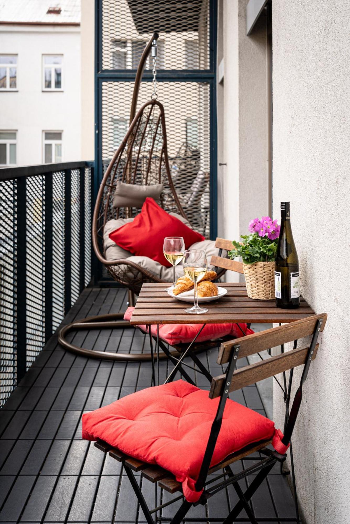 Apartmán Apartments With Large Balcony, Parking Prague
